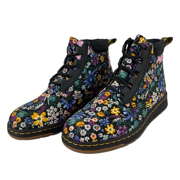 Dr.‎ Martens Women’s 6 Newton Wonderlust Floral Boots Lightweight Lace Up - Picture 6 of 13